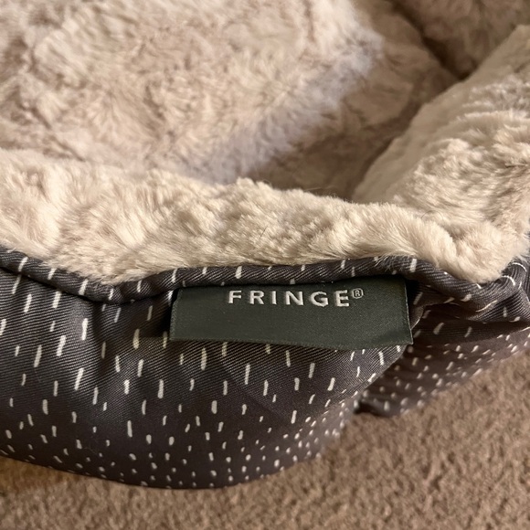 Fringe cat beds - Picture 6 of 8